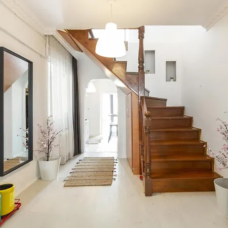 Apartment Charming Besiktas Flat With A Lovely Terrace *