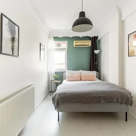 Apartment Charming Besiktas Flat With A Lovely Terrace