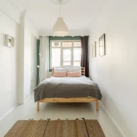Apartment Charming Besiktas Flat With A Lovely Terrace Istanbul